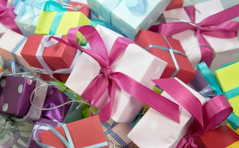Pixabay photo close-up of assorted colored gift boxes